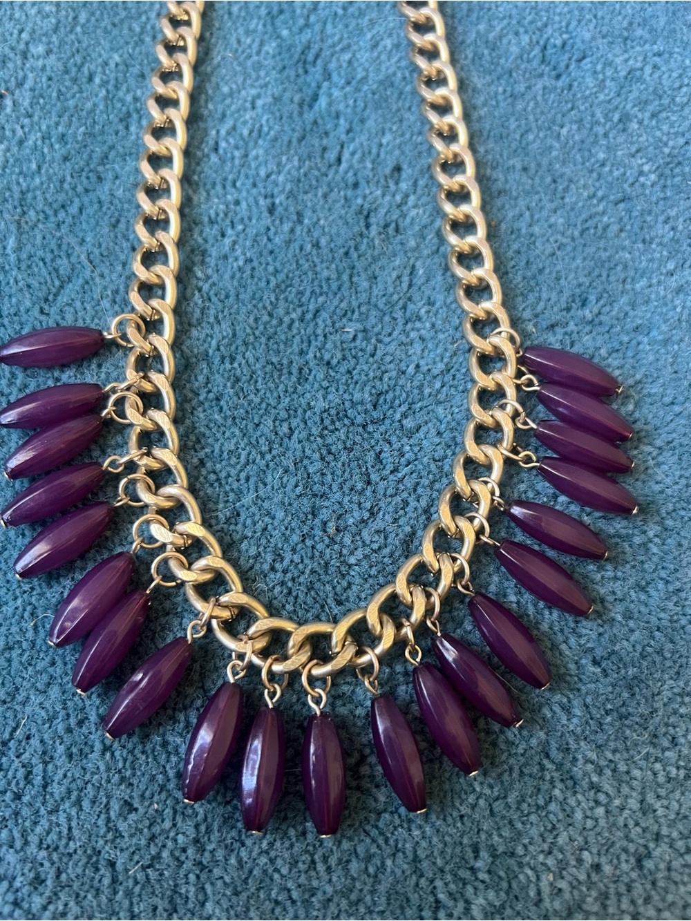 Lucite Purple Bead, Vintage Gold Tone Chain Necklace, excellent condition